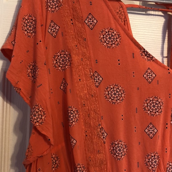 In Every Story orange print short sleeve top - Picture 4 of 4